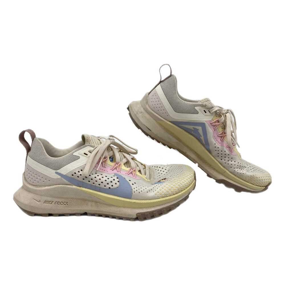 Nike White Blue Pastel Trail Sneakers | Women’s Size 6.5